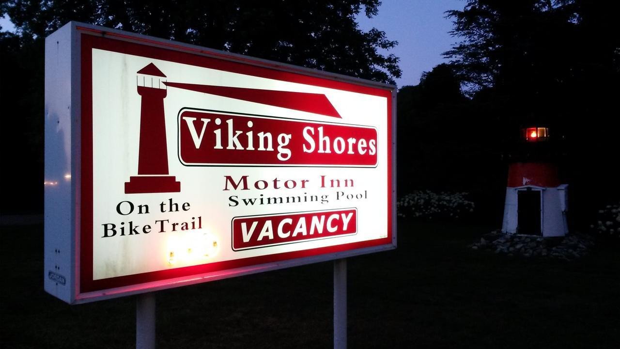 Viking Shores Motor Inn Истхам Екстериор снимка